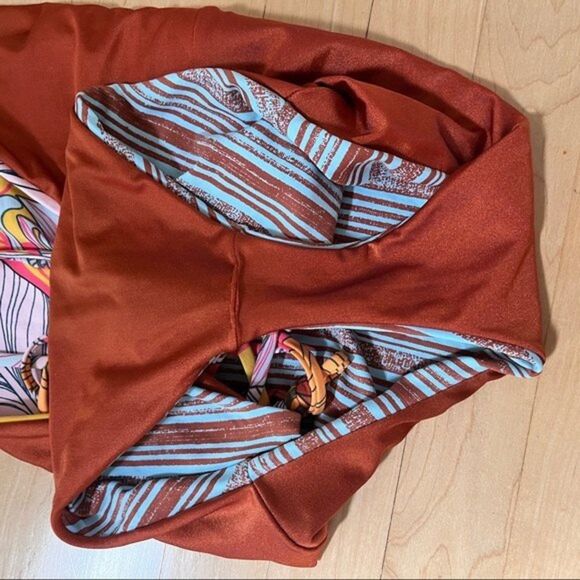 Maaji Rainbow Chromatic Floral Stripe Reversible One Piece Swimsuit S NWOT - Picture 10 of 13